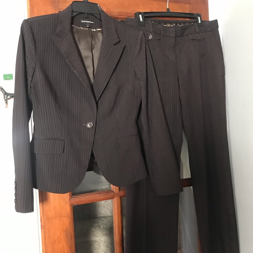 Dark brown pinstripe express design studio suit jacket pant very good condition